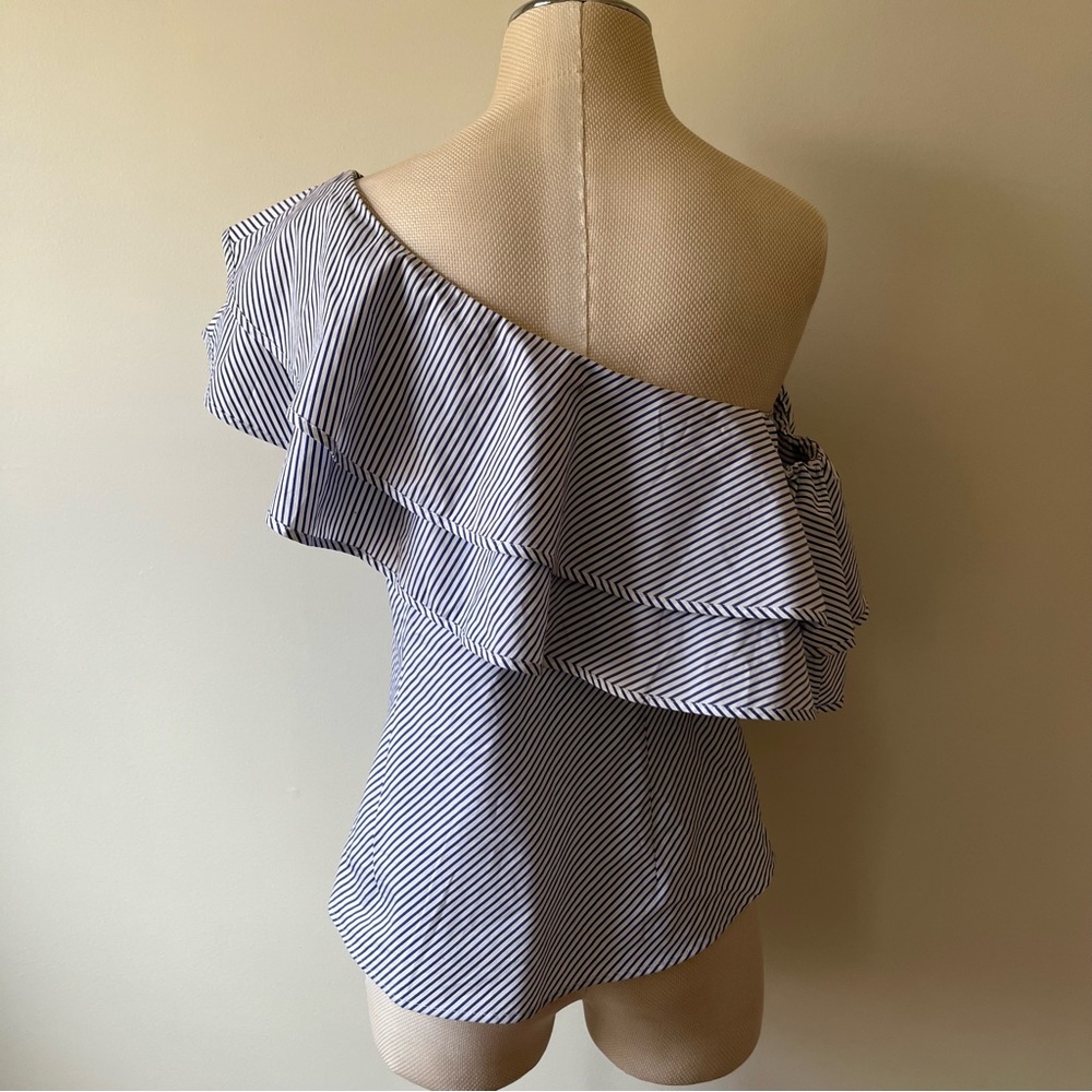 White House Black Market Ruffle Off The Shoulder Top 8P - Picture 6 of 9